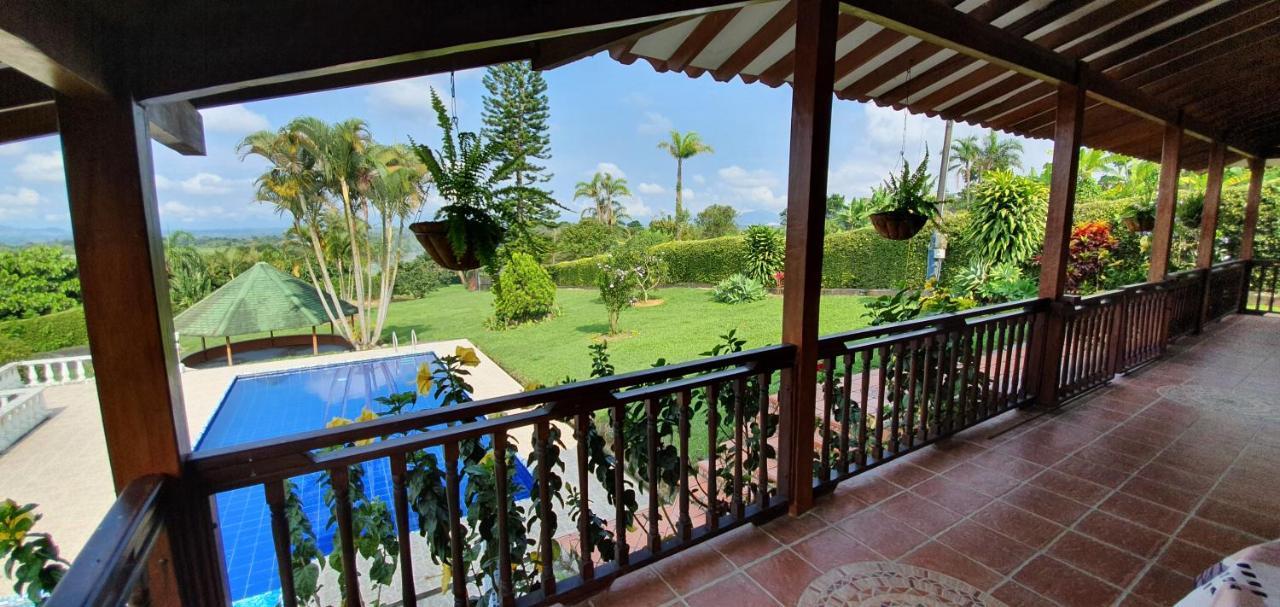 Finca Bellavista Pereira Exterior photo
